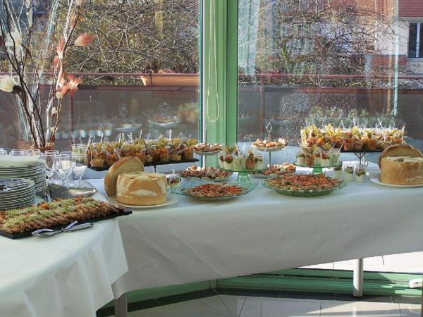 buffet d'entr&eacute;es comme un ap&eacute;ritif 2